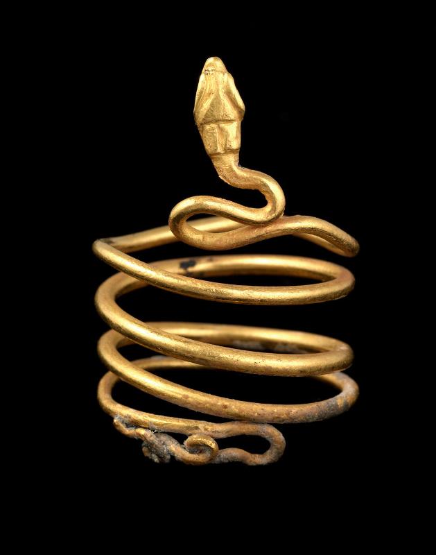 Spiral serpent ring