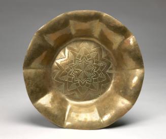 Bowl with leaf pattern