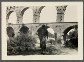 Eugénie and Charles Prendergast 1927 tour of France and Monaco; Nimes, Le Pont du Gard