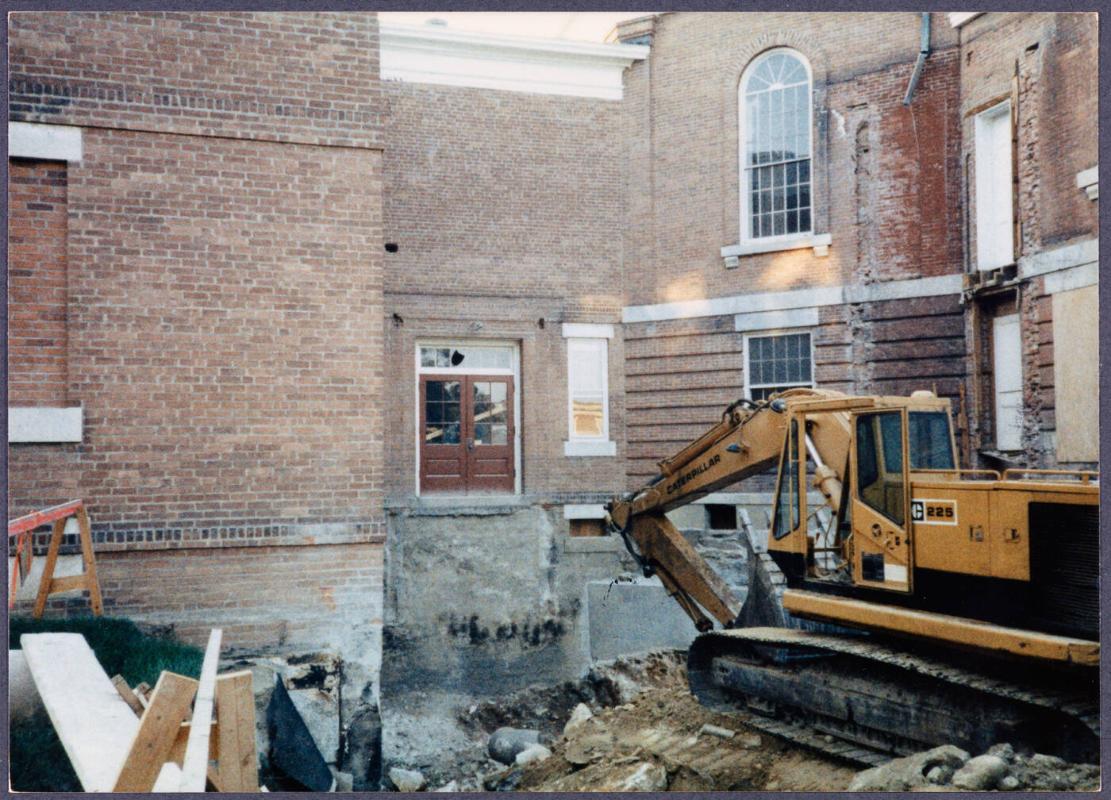 Construction of part of Williams College Museum of Art