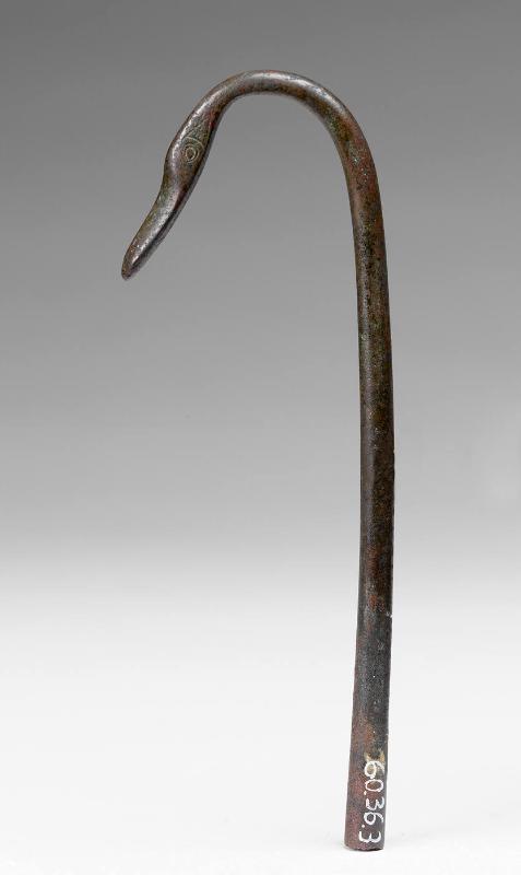 Handle with duck-head finial