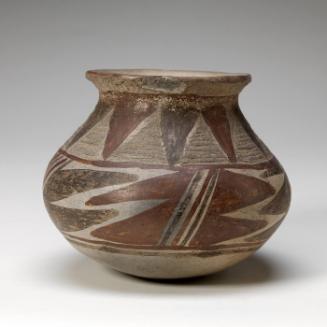 Bowl with Triangular Designs