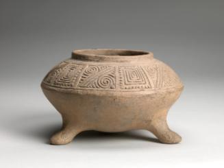 Tripod bowl with incising