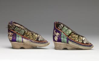 Shoe