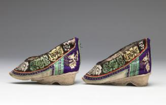 Shoe