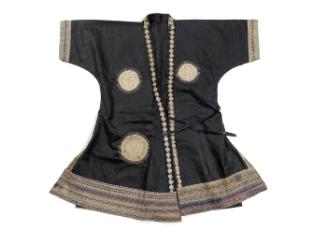 Blue robe with circles