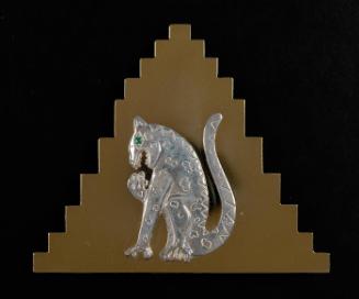 Pyramid Pendant with Collar
