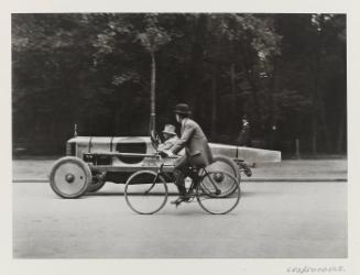1912 Paris: La Singer de coursé "Bunny III" (from "The Lartigue Portfolio" 1903-1916")