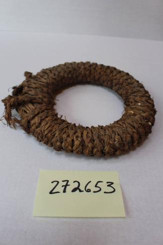 Braided head / pot holder