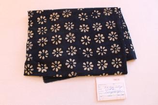 Tie-dye indigo cloth