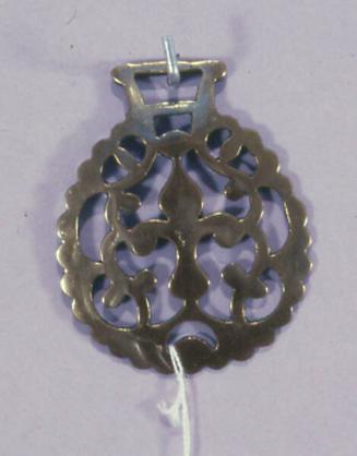 Horse brass, Fleur de lis pattern