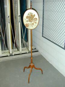 Pole Screen