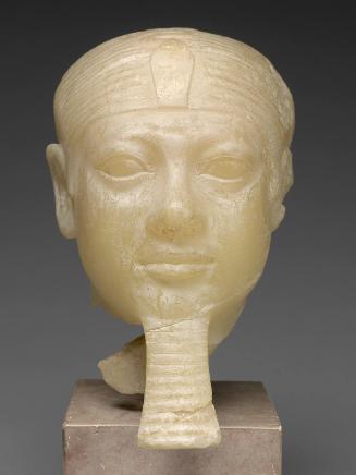 Facsimile of the alabaster head of King Menkaure in the Museum of Fine Arts, Boston